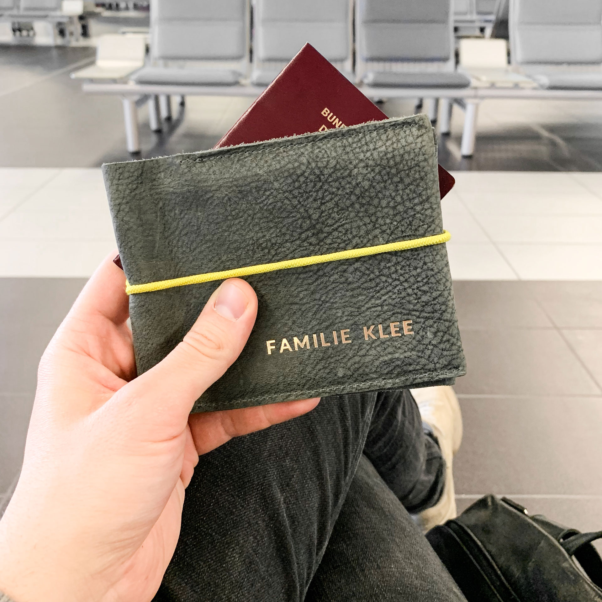 Familienreisepasshülle mit dem Namen Klee