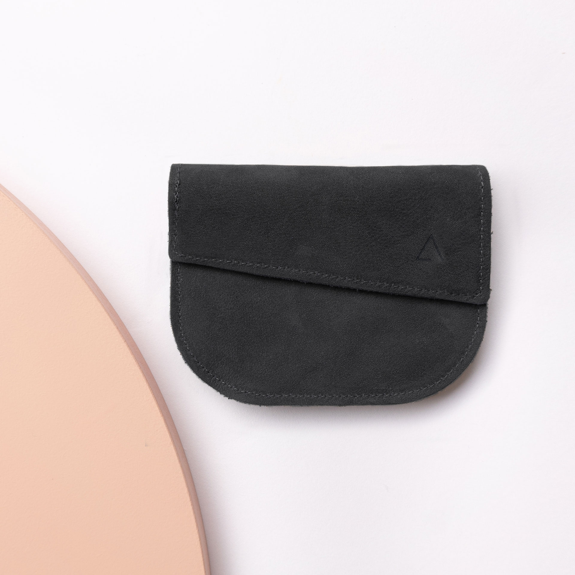 Portemonnaie UNA in Kohle aus nachhaltigem Naturleder