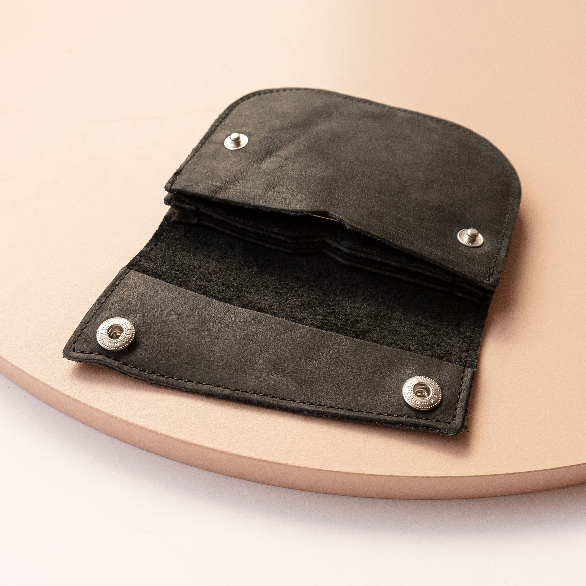 Portemonnaie UNA in Kohle aus nachhaltigem Naturleder