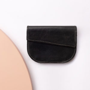 Kleines Portemonnaie UNA in Schwarz geölt von vorn