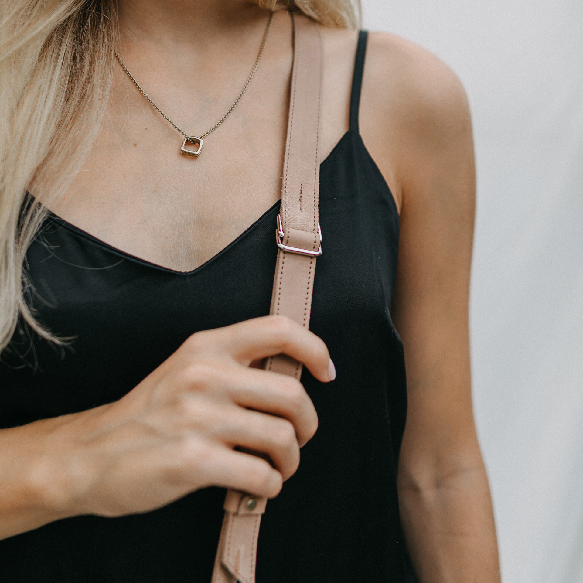 hellbrauner Gurt aus nachhaltigem Naturleder