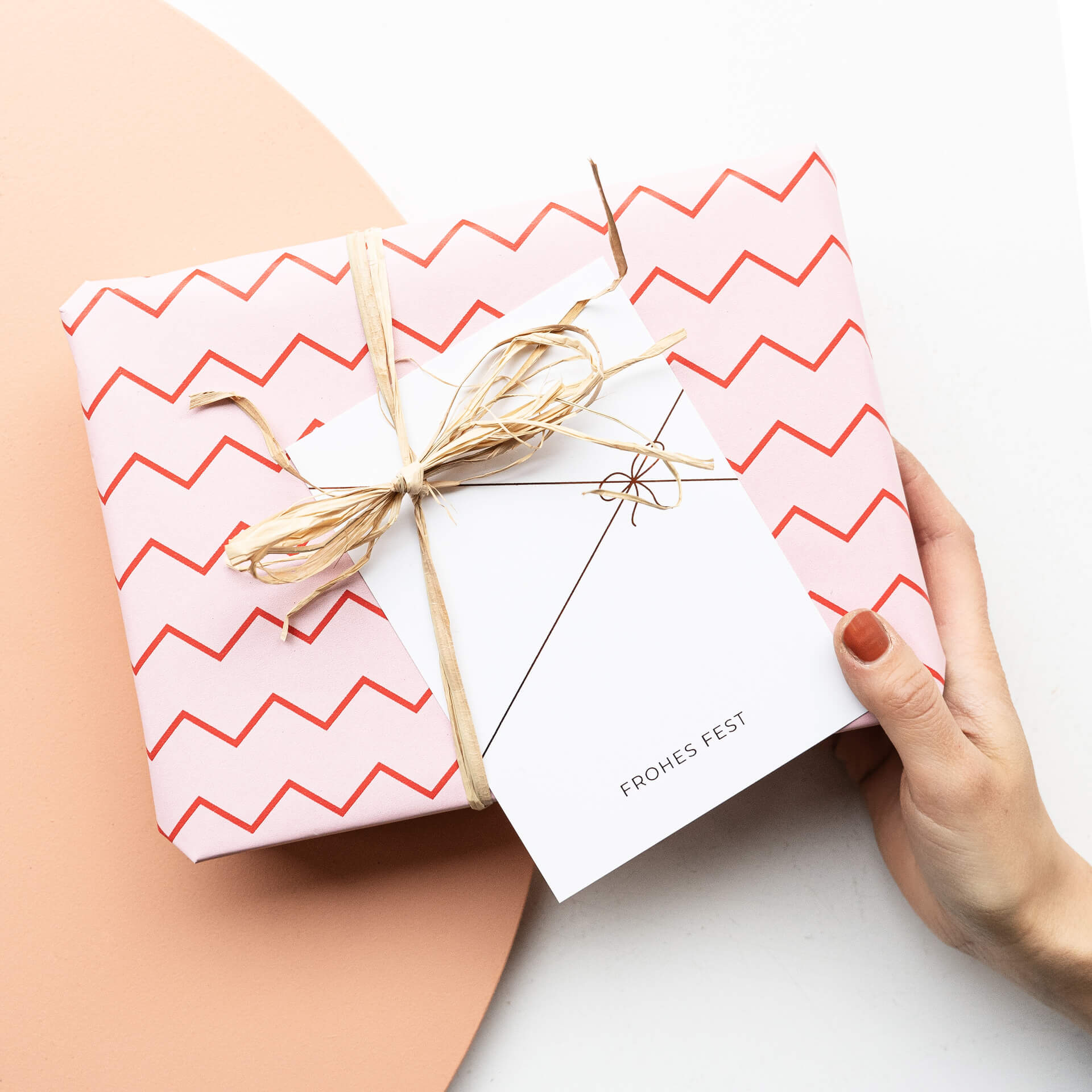 GRUSSKARTE-WEIHNACHTEN-Paket-Schleife