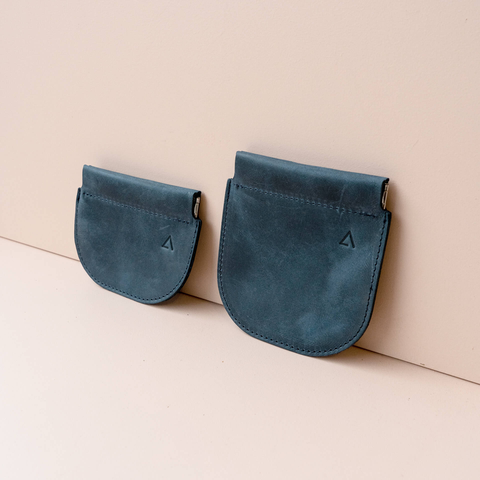 Klappetui-PIP-Portemonnaie-Franziska-Klee-Naturleder-dunkelblau-02