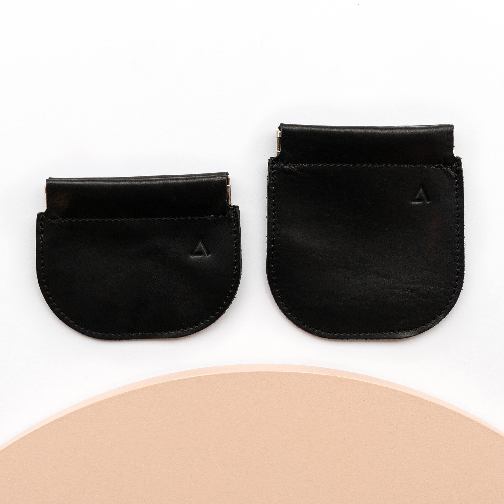 Klappetui-PIP-Portemonnaie-Franziska-Klee-Naturleder-schwarz-geoelt-01