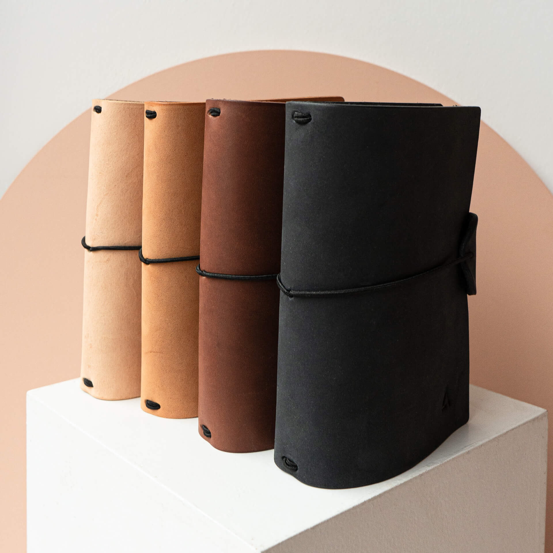 Notizbuchhülle-NUO-A6-alle-Farben