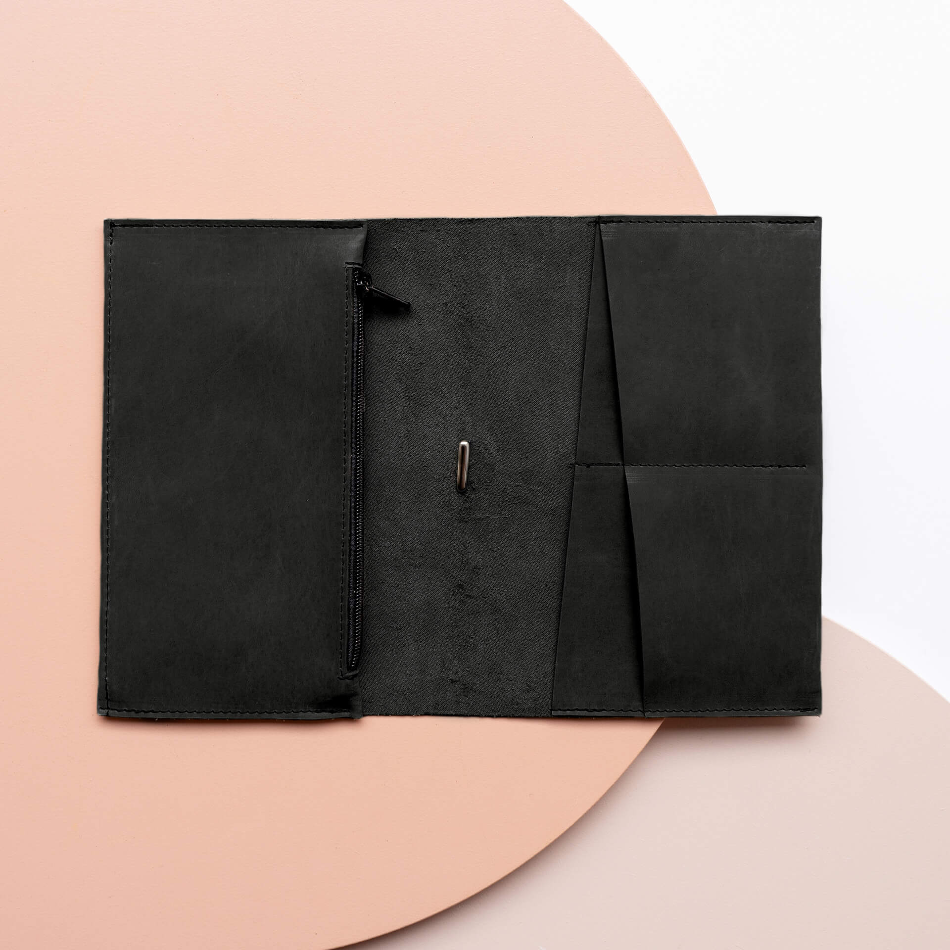 Dokumentenmappe-DOK-Naturleder-FranziskaKlee-Reisemappe-kohle-02-1