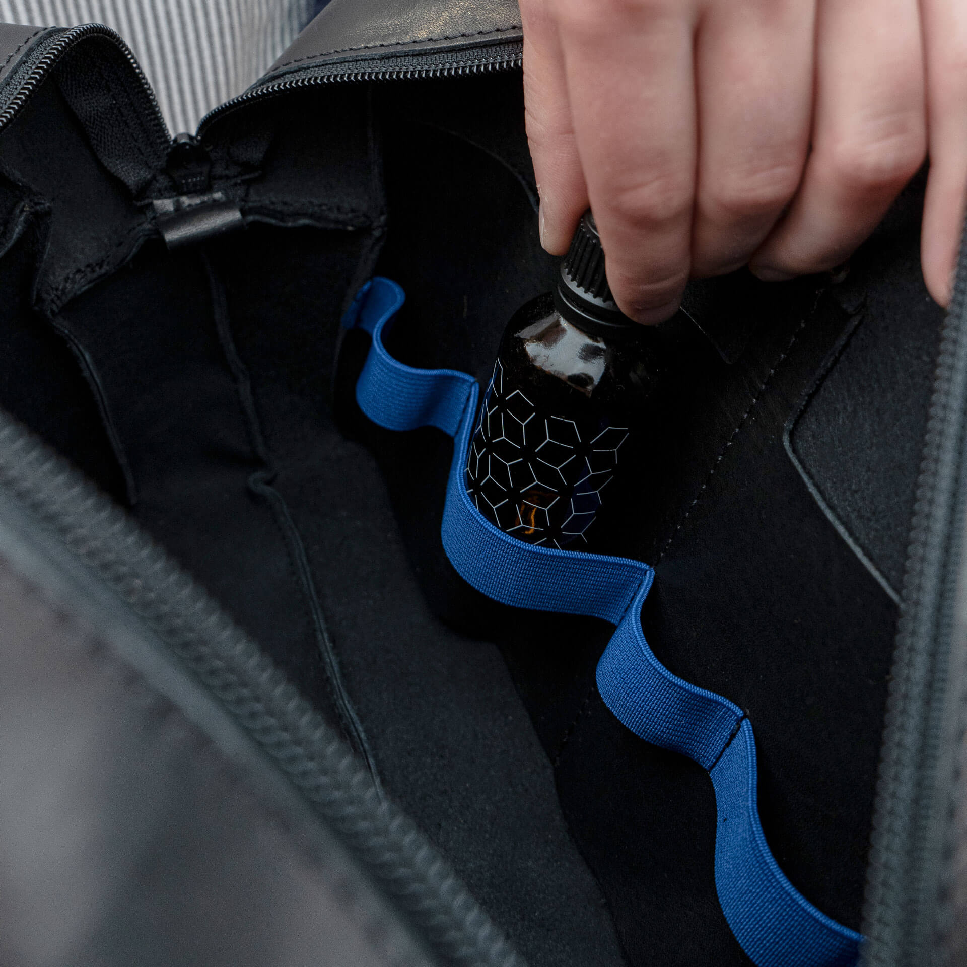 Für die Halterung im Inneren stehen sieben verschiedene Farben zur Verfügung.