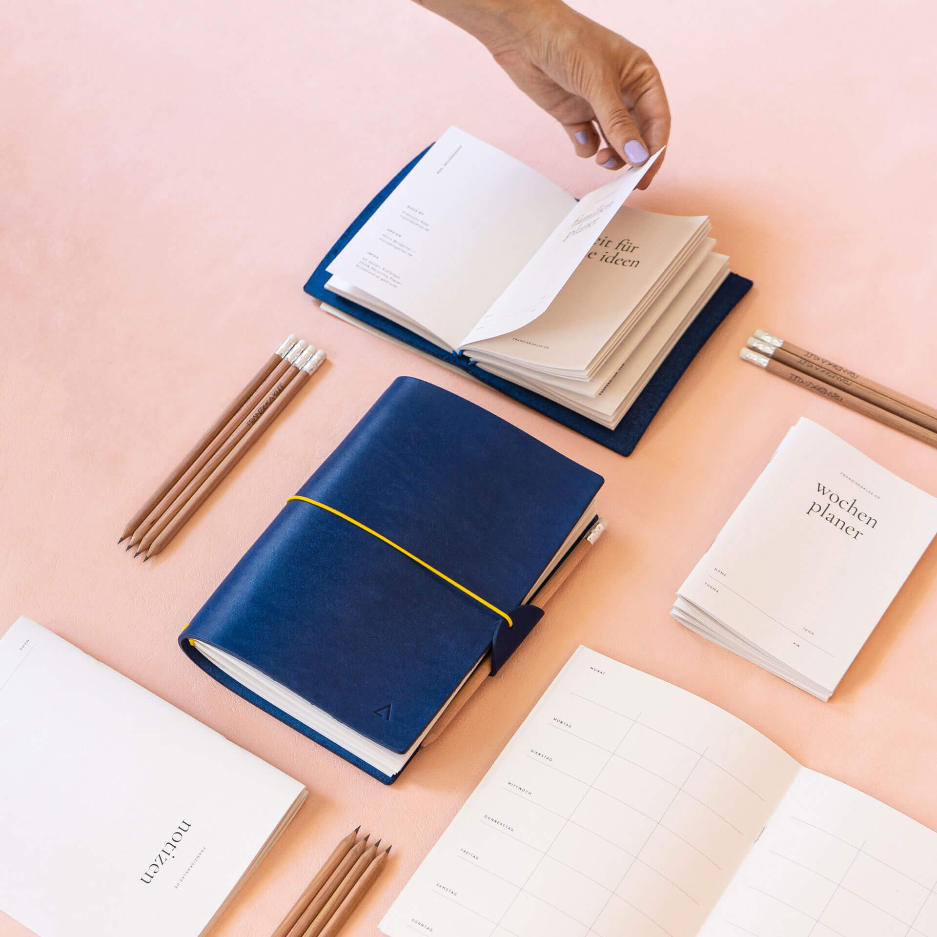 Notizbuchhülle-LIU-A5unda6-Naturleder-Franziska-Klee-03