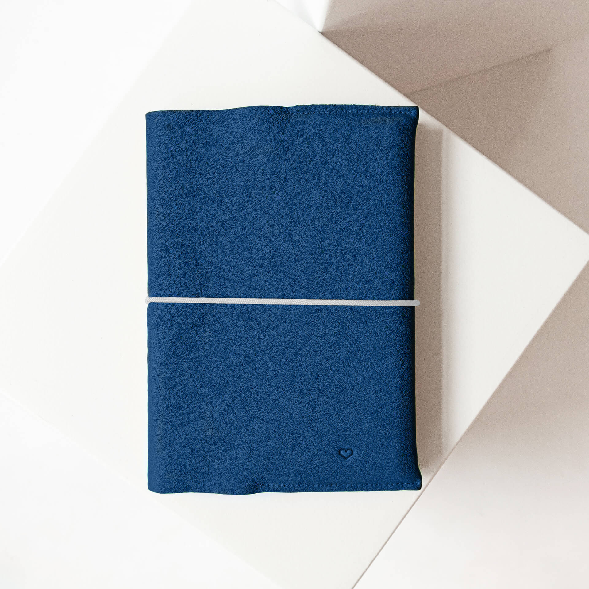 U-Hefthuelle-EVE-Naturleder-royal-blau-06