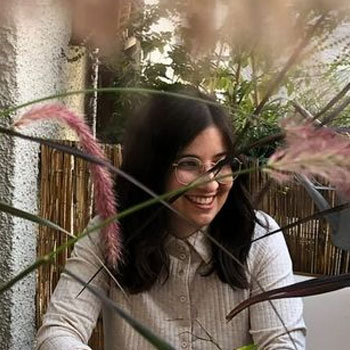 Franzi hat sich für die Laptophülle ADA in der Farbe hellbraun entschieden.