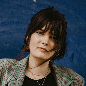 Unsere Kundin Mona hat sich für die Laptophülle ADA in der Farbe cognac entschieden.