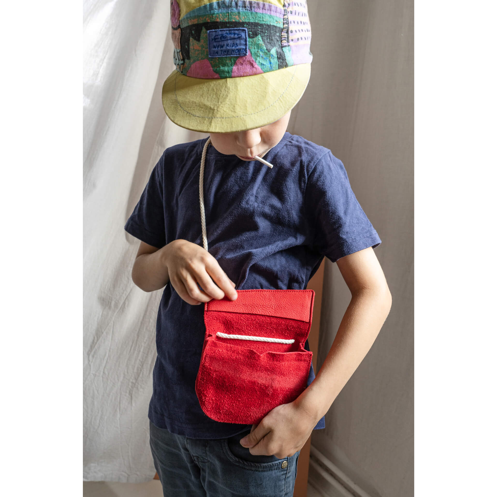 Kindertasche-FIZ-Naturleder-Franziska-Klee-rot-mood