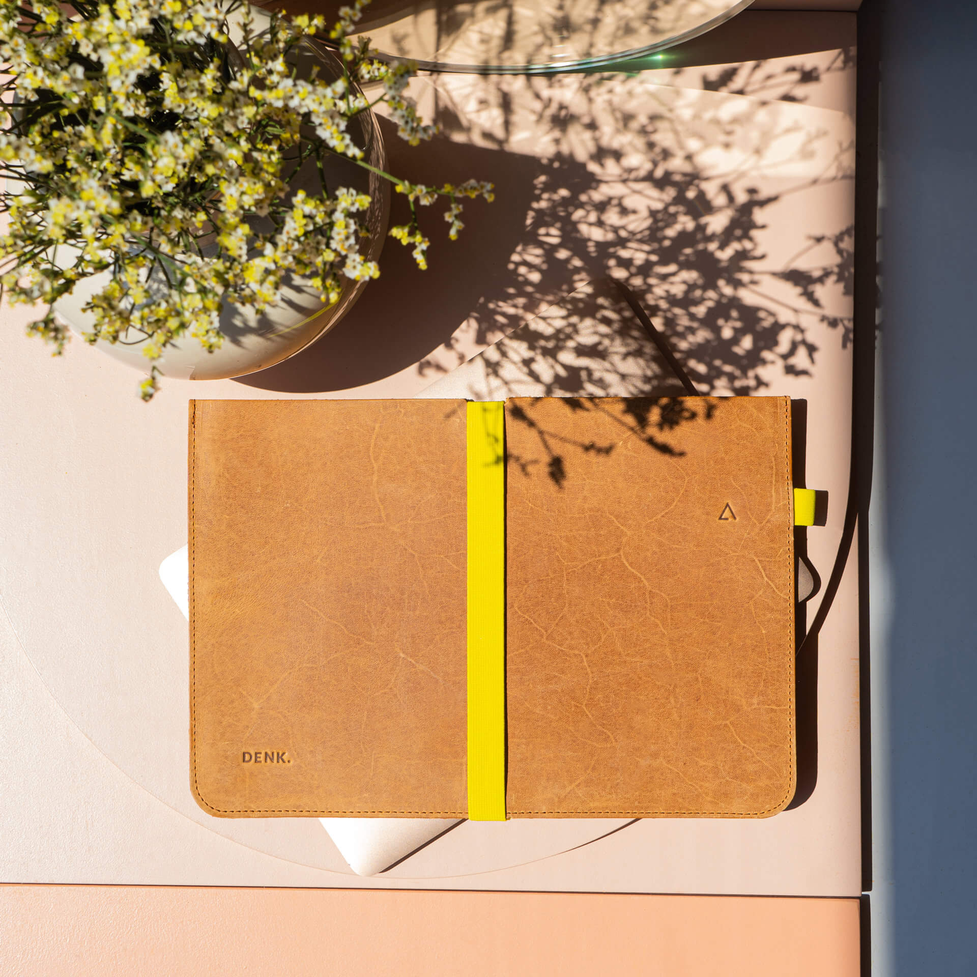 Laptophuelle-ADA-Franziska-Klee-mood-praegung-denk