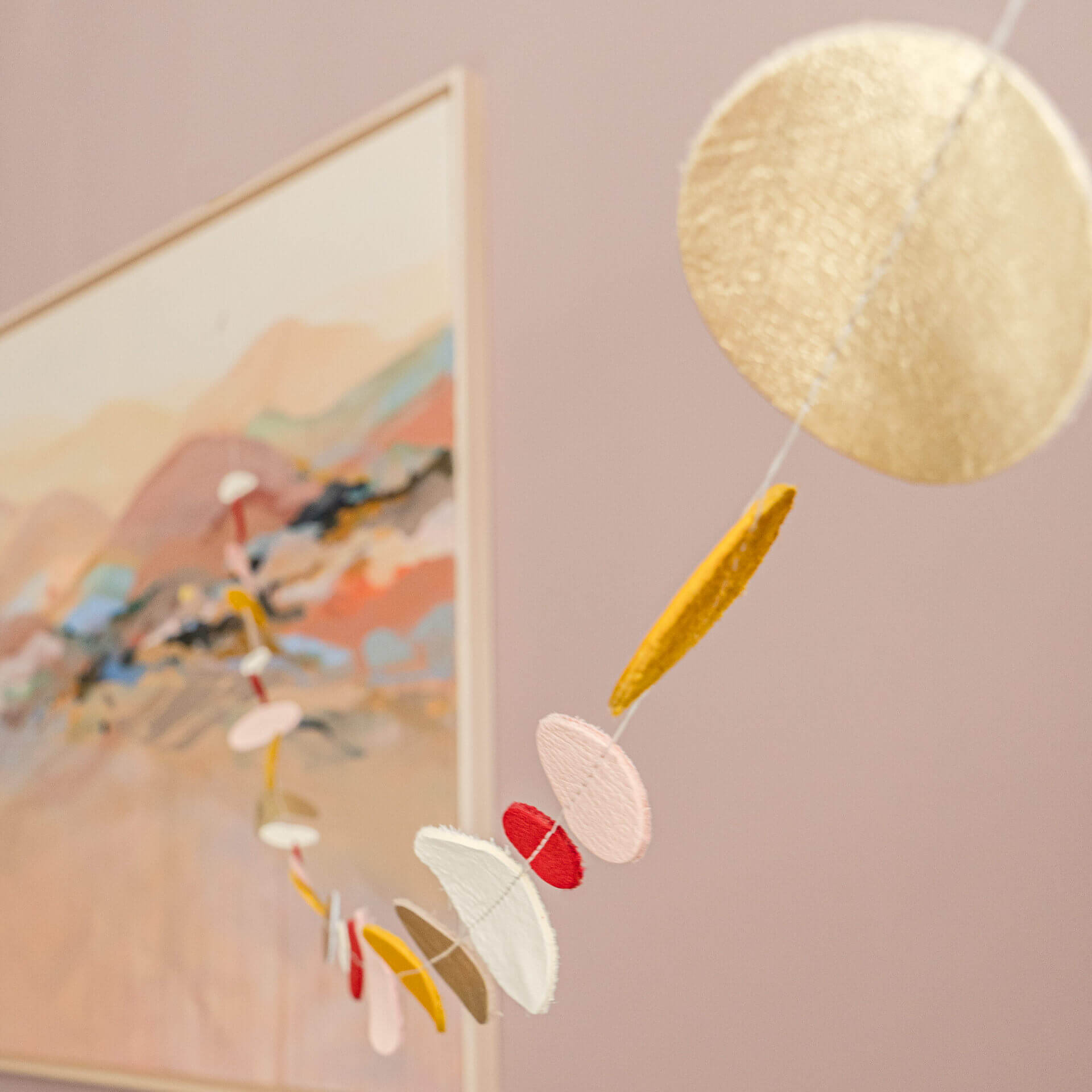 Kindergeburtstag-Girlande-Naturleder-Franziska Klee-rot curry gold 3