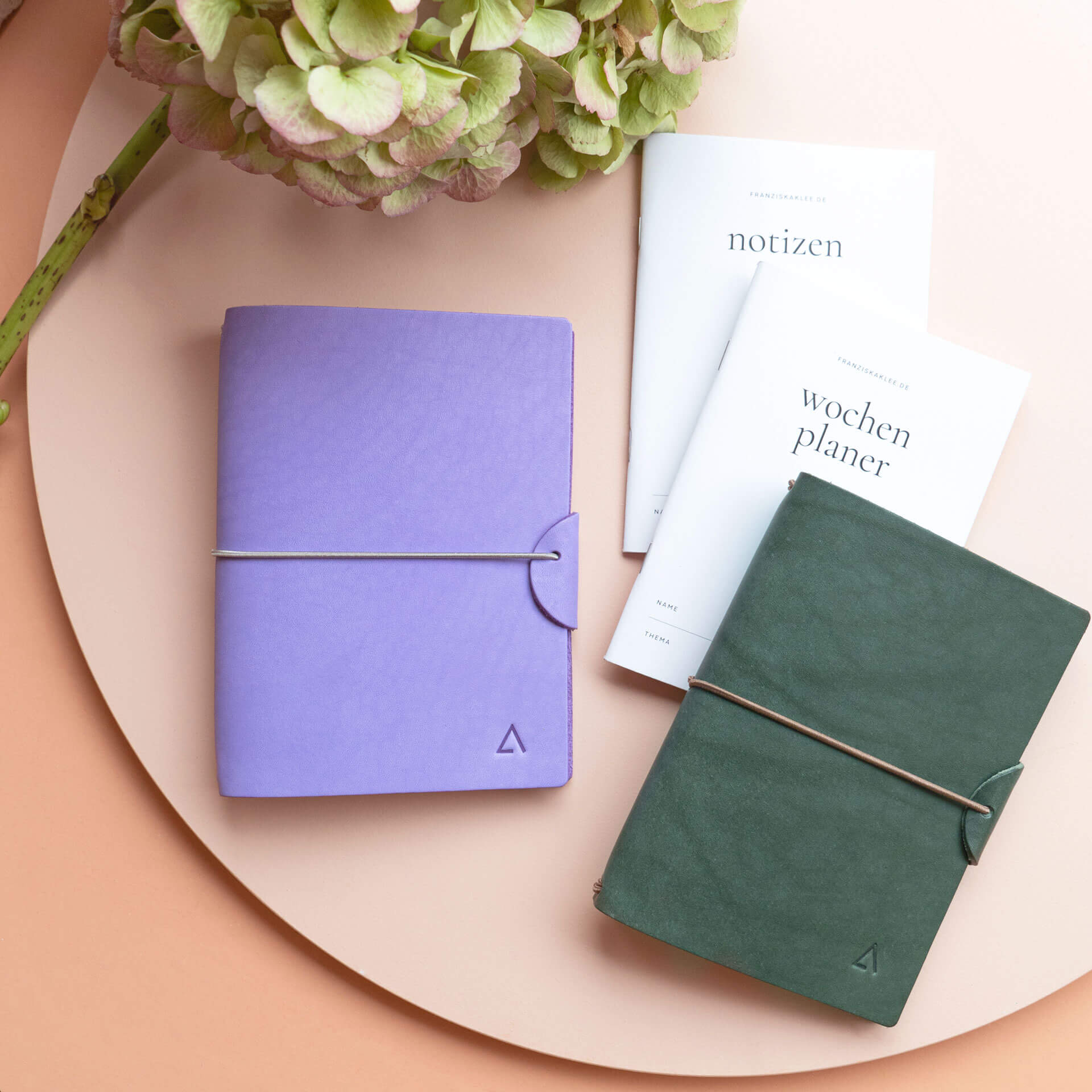 LIU-Notizbuchhuelle-Naturleder-Franziskaklee-Alle-bunt-2