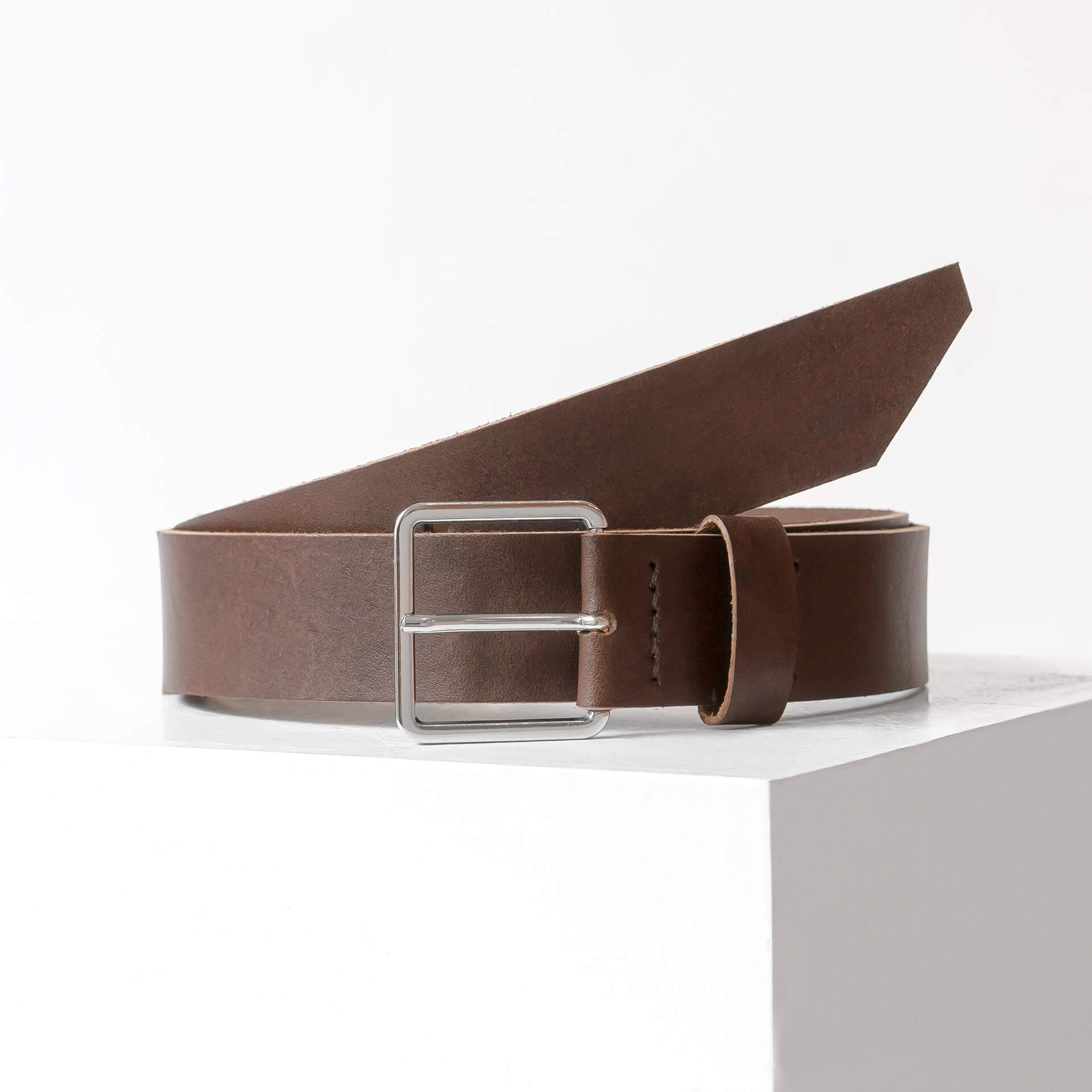 Guertel-breit-3cm-FranziskaKlee-Naturleder-dunkelbraun-front