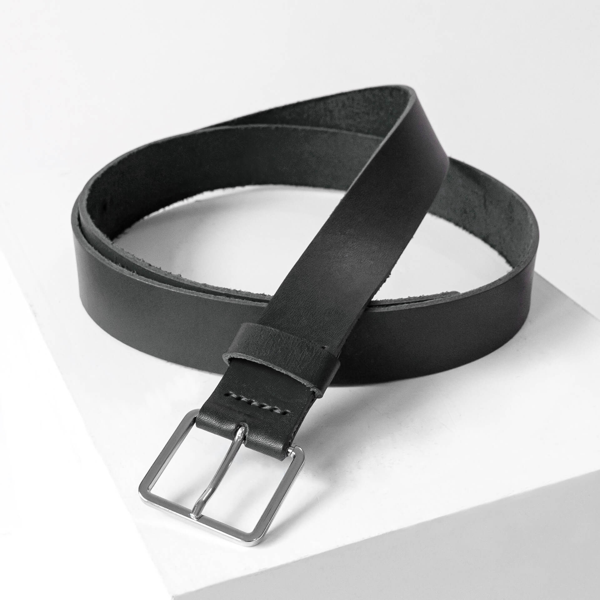 Guertel-breit-3cm-FranziskaKlee-Naturleder-schwarz-front-quer